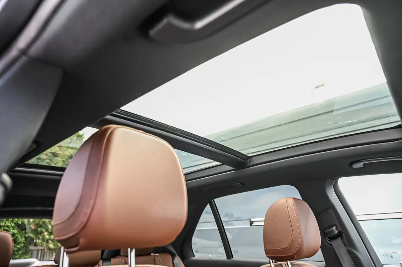Mercedes-Benz GLE - Image 16