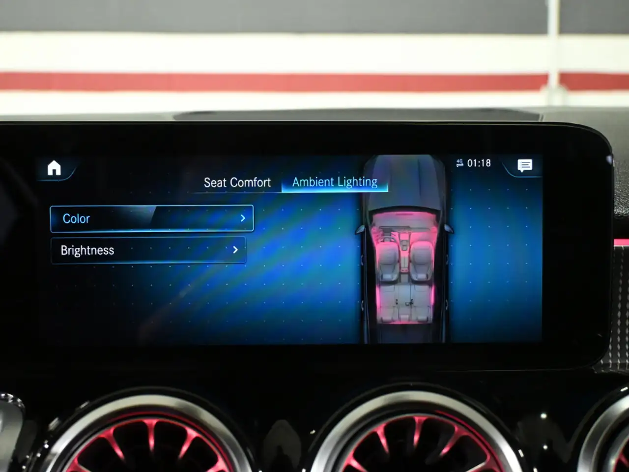 Mercedes-Benz GLB - Image 16