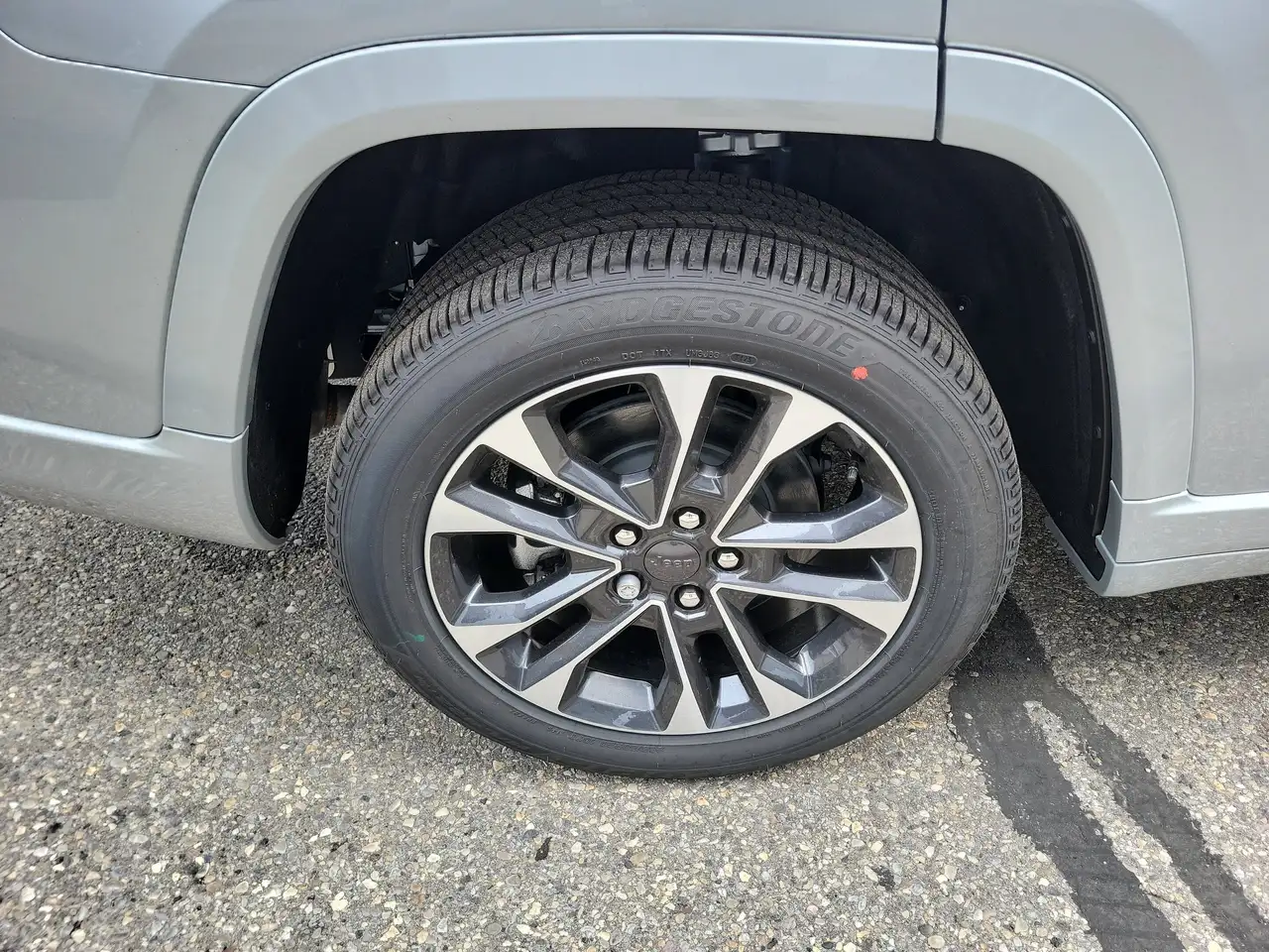 Jeep Grand Cherokee - Image 31