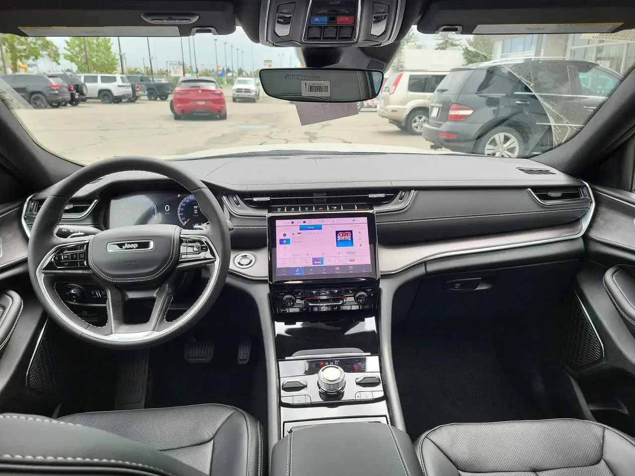 Jeep Grand Cherokee - Image 21