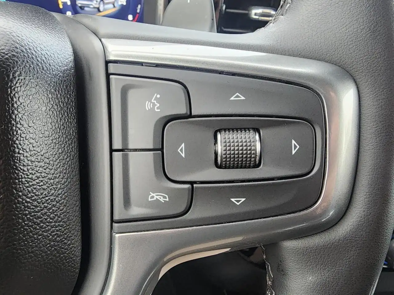 Chevrolet Silverado 1500 - Image 41