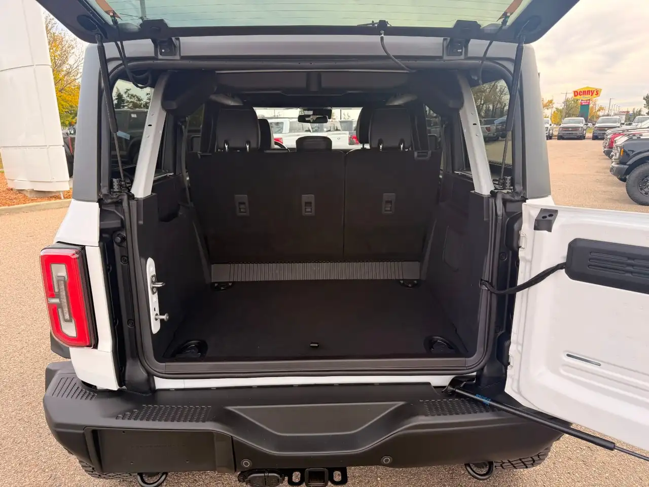 Ford Bronco - Image 7