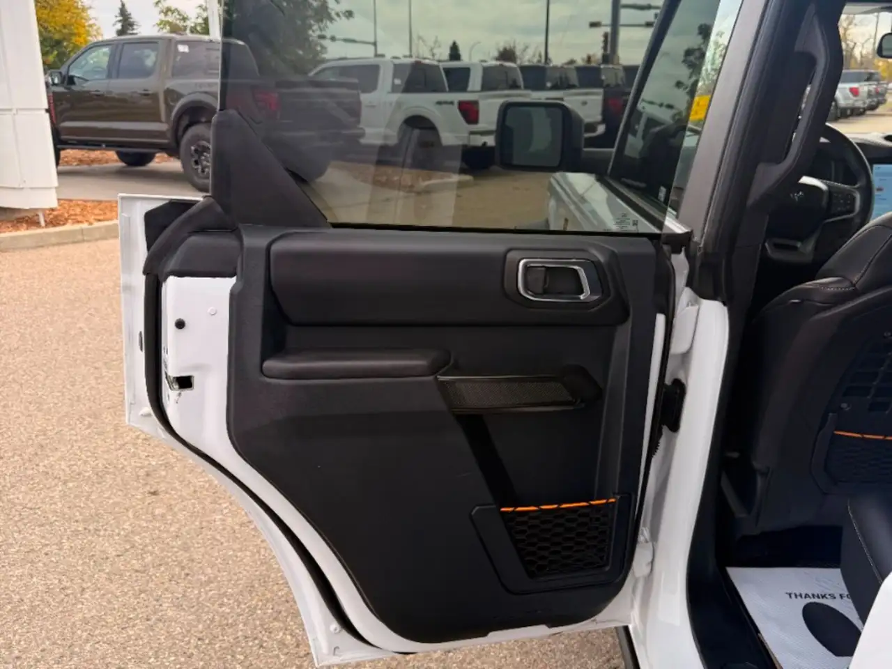 Ford Bronco - Image 13