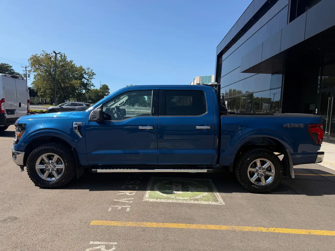 Ford F-150 - Image 2