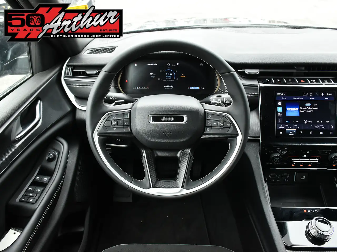 Jeep Grand Cherokee - Image 14