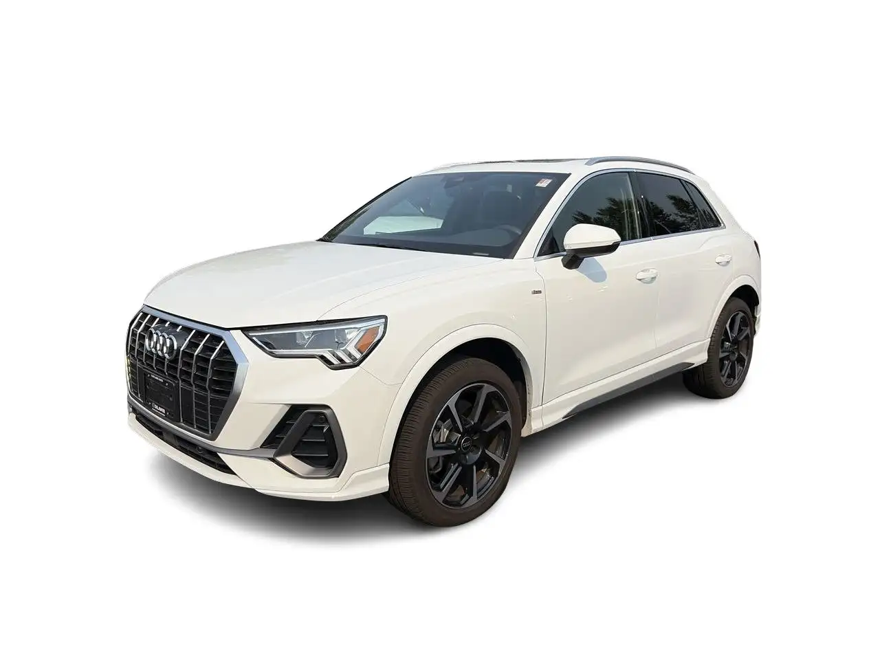 Audi Q3 - Image 6