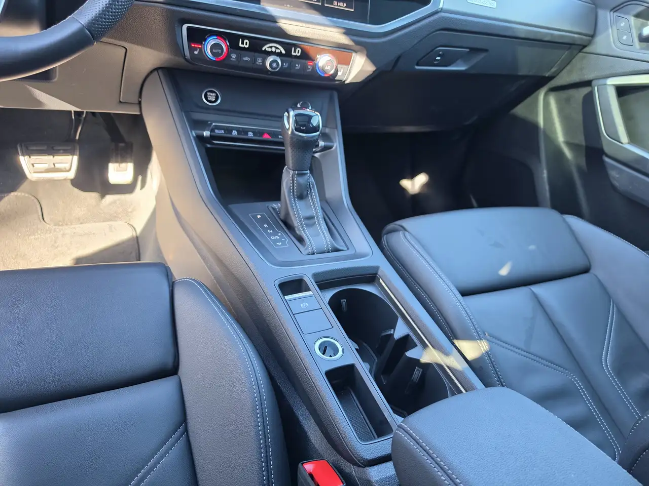 Audi Q3 - Image 34