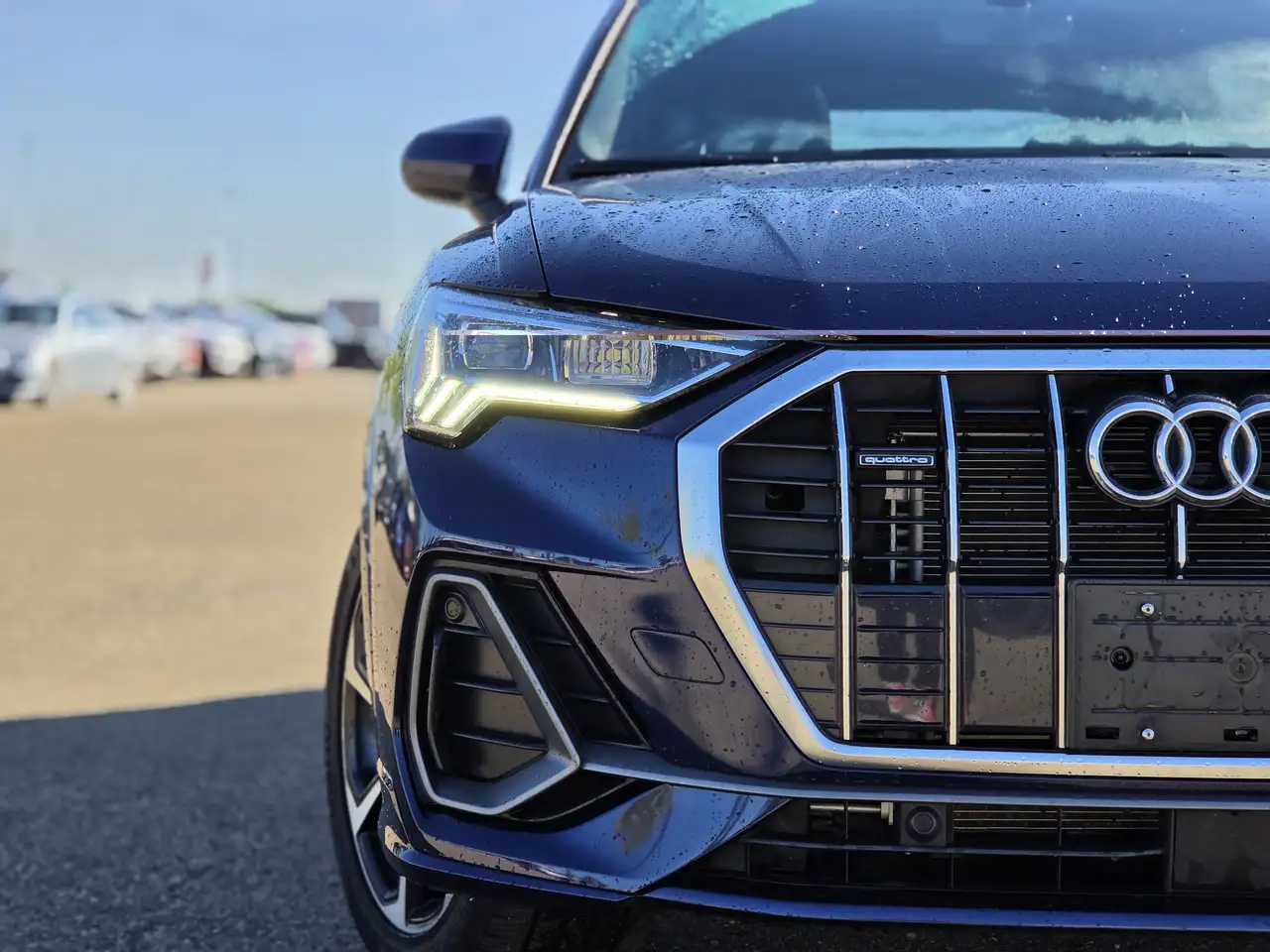 Audi Q3 - Image 11