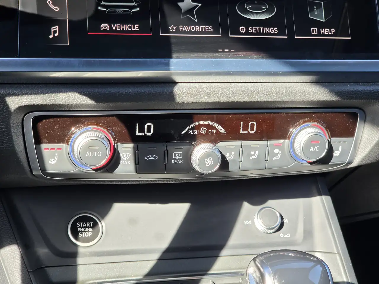 Audi Q3 - Image 32