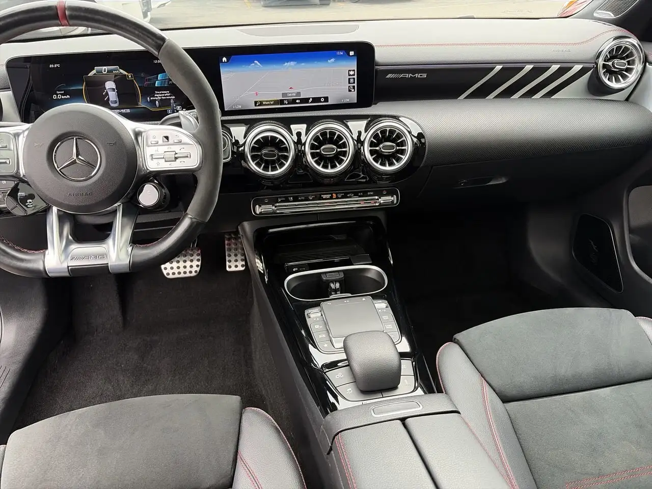 Mercedes-Benz CLA - Image 29