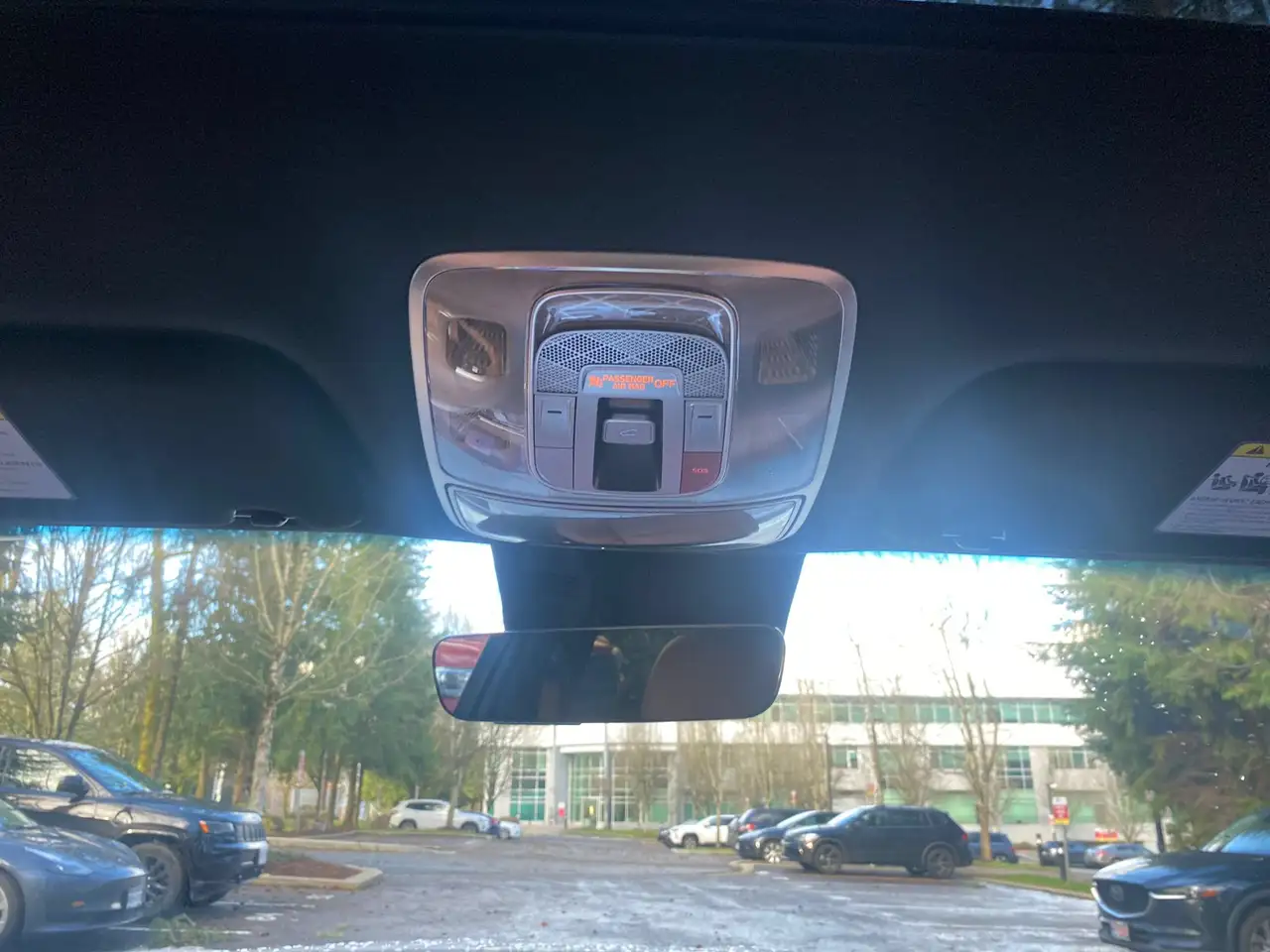 Genesis GV70 - Image 28