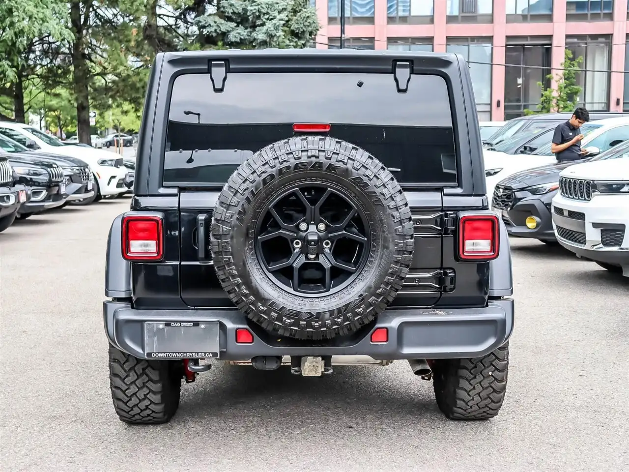 Jeep Wrangler - Image 4