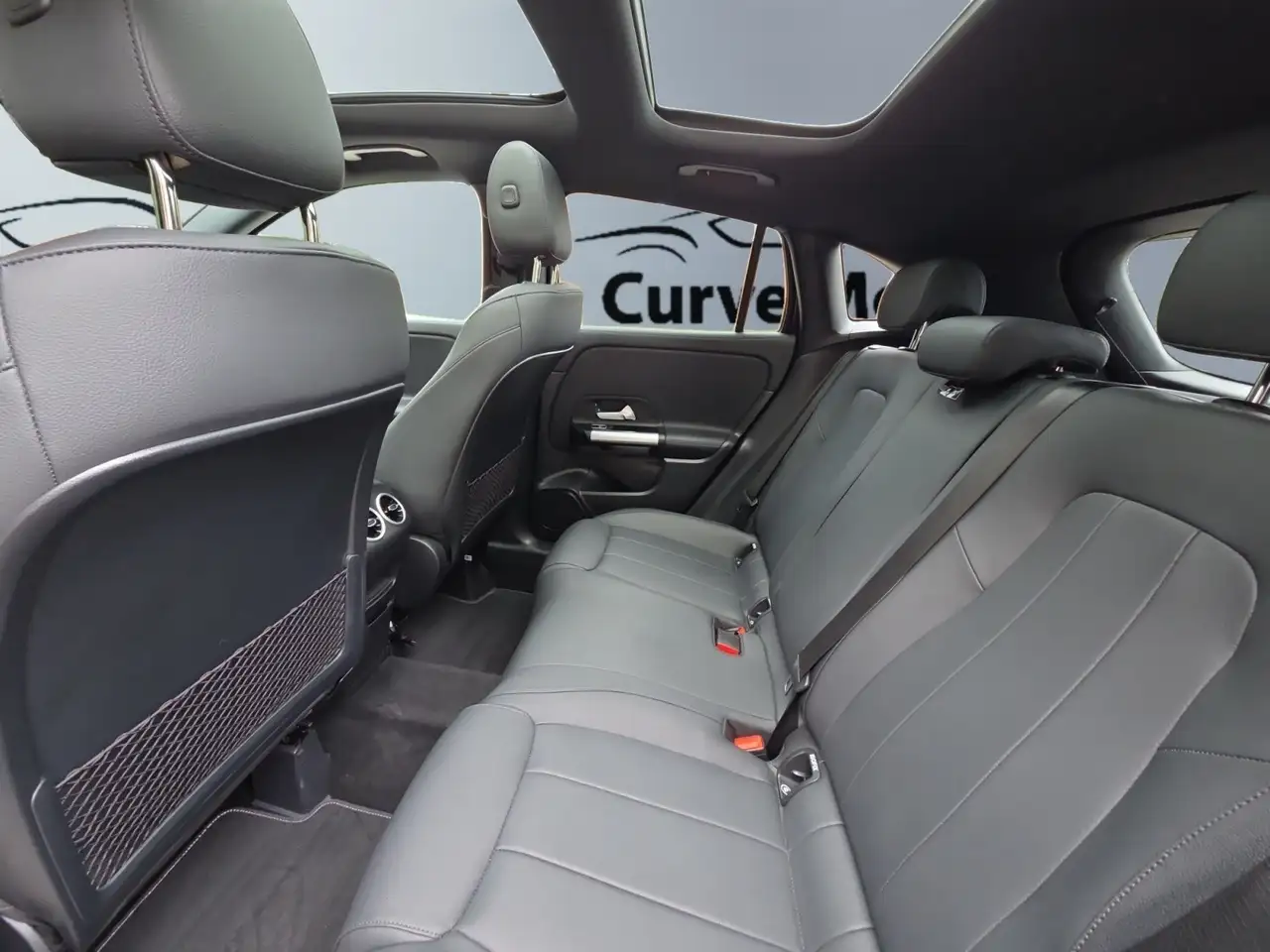 Mercedes-Benz GLA - Image 24