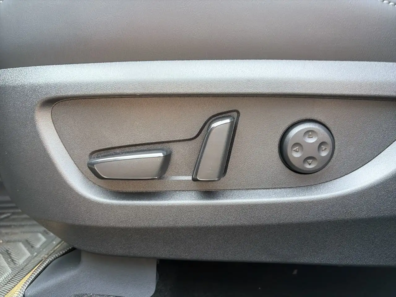 Infiniti QX50 - Image 20
