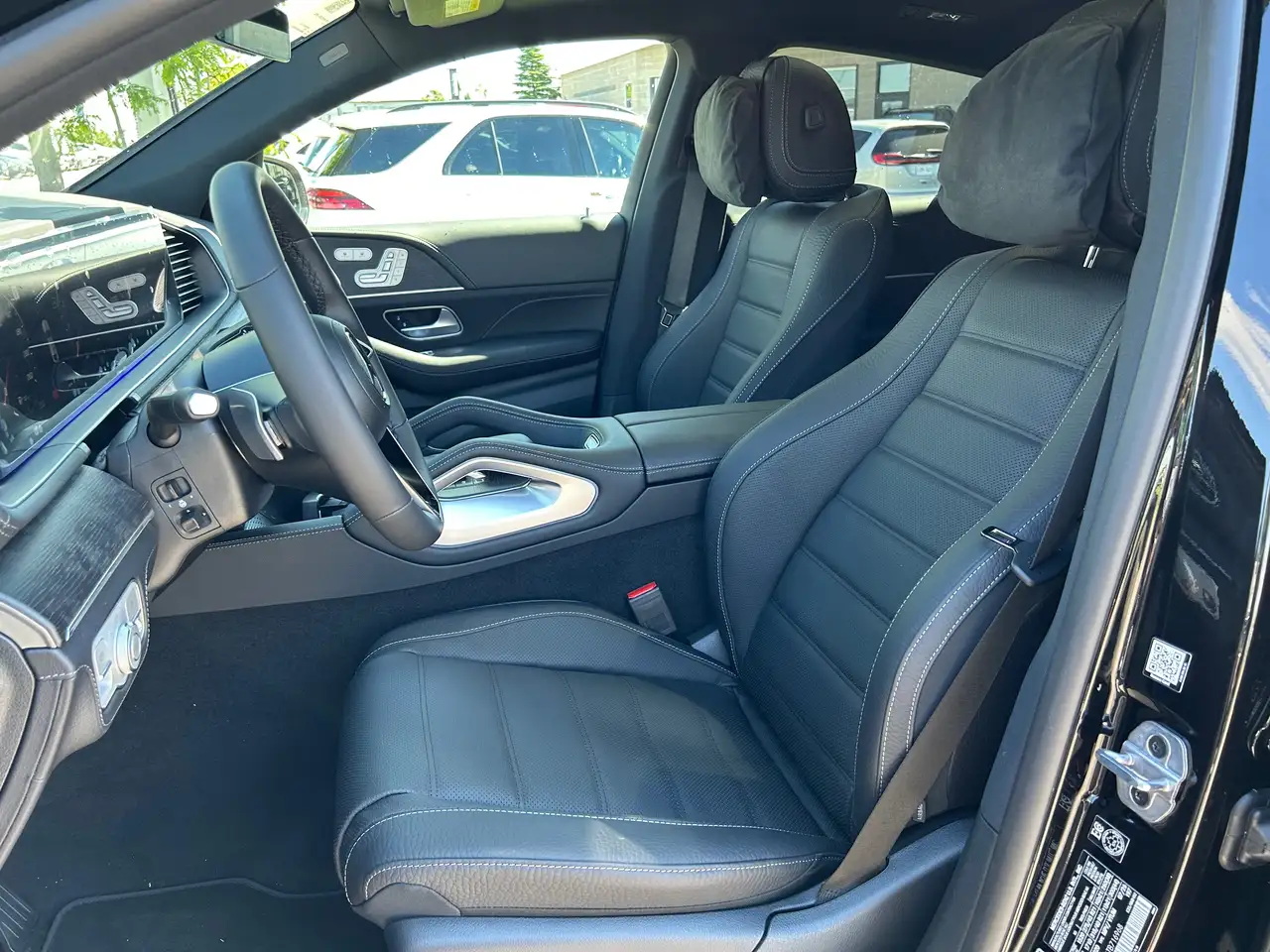 Mercedes-Benz GLE - Image 12