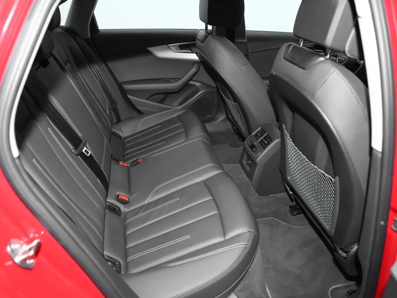 Audi A4 - Image 9