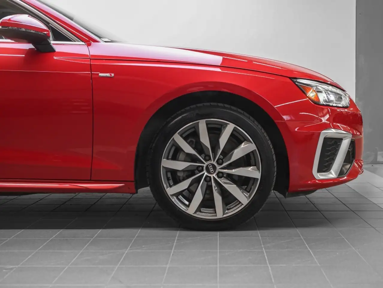 Audi A4 - Image 22