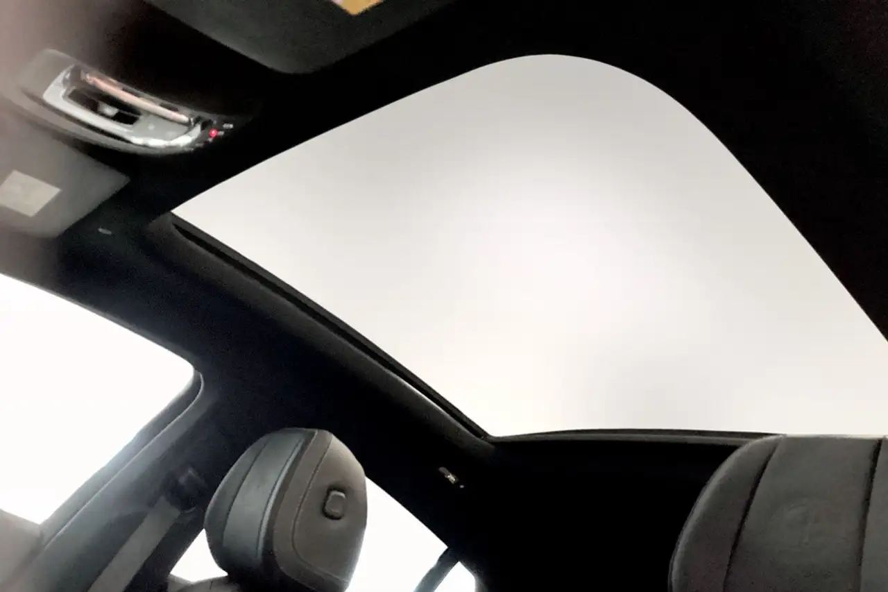 Mercedes-Benz GLE - Image 11