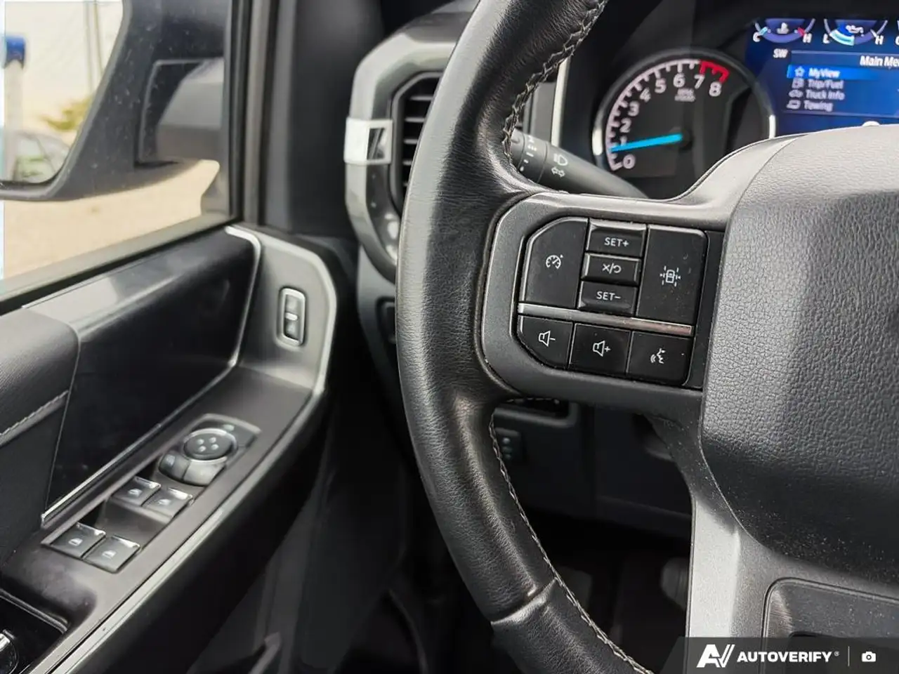 Ford F-150 - Image 17