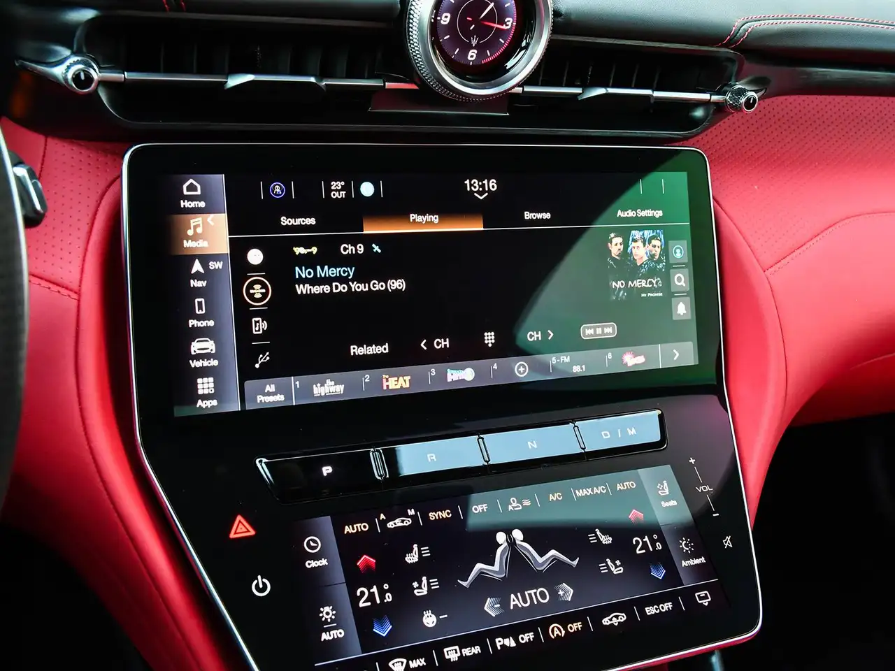 Maserati GranTurismo - Image 21