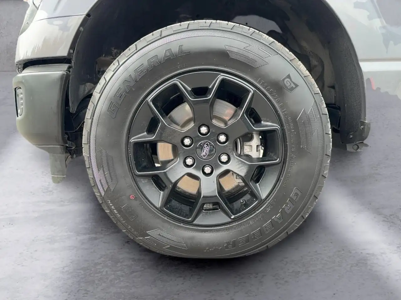 Ford F-150 - Image 18