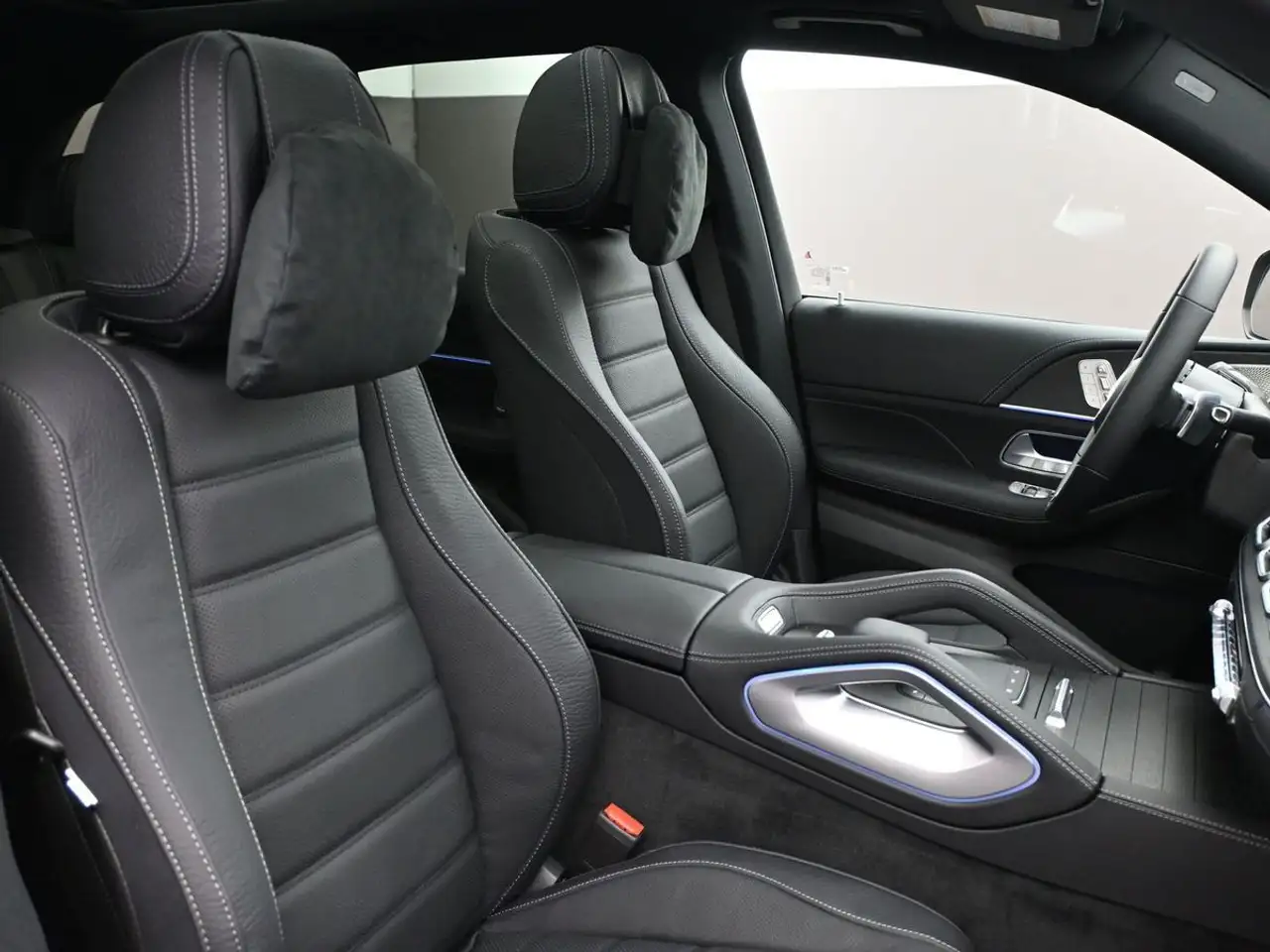 Mercedes-Benz GLE - Image 25