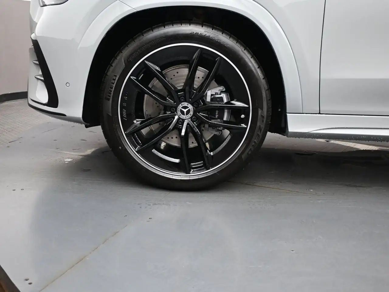 Mercedes-Benz GLE - Image 4