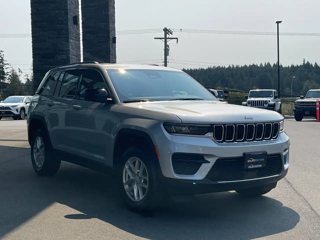 Jeep Grand Cherokee - Image 4