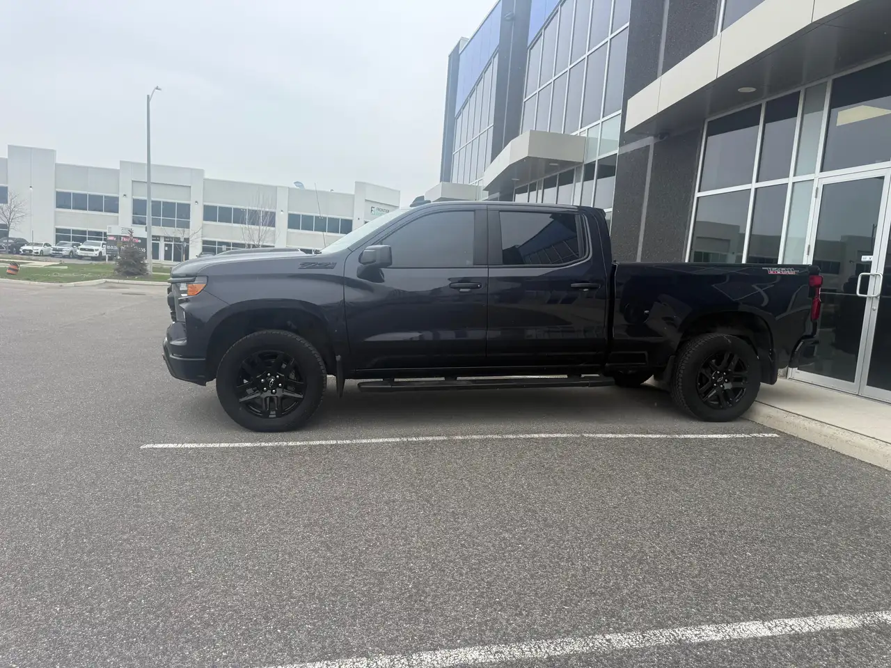 Chevrolet Silverado 1500 - Image 1