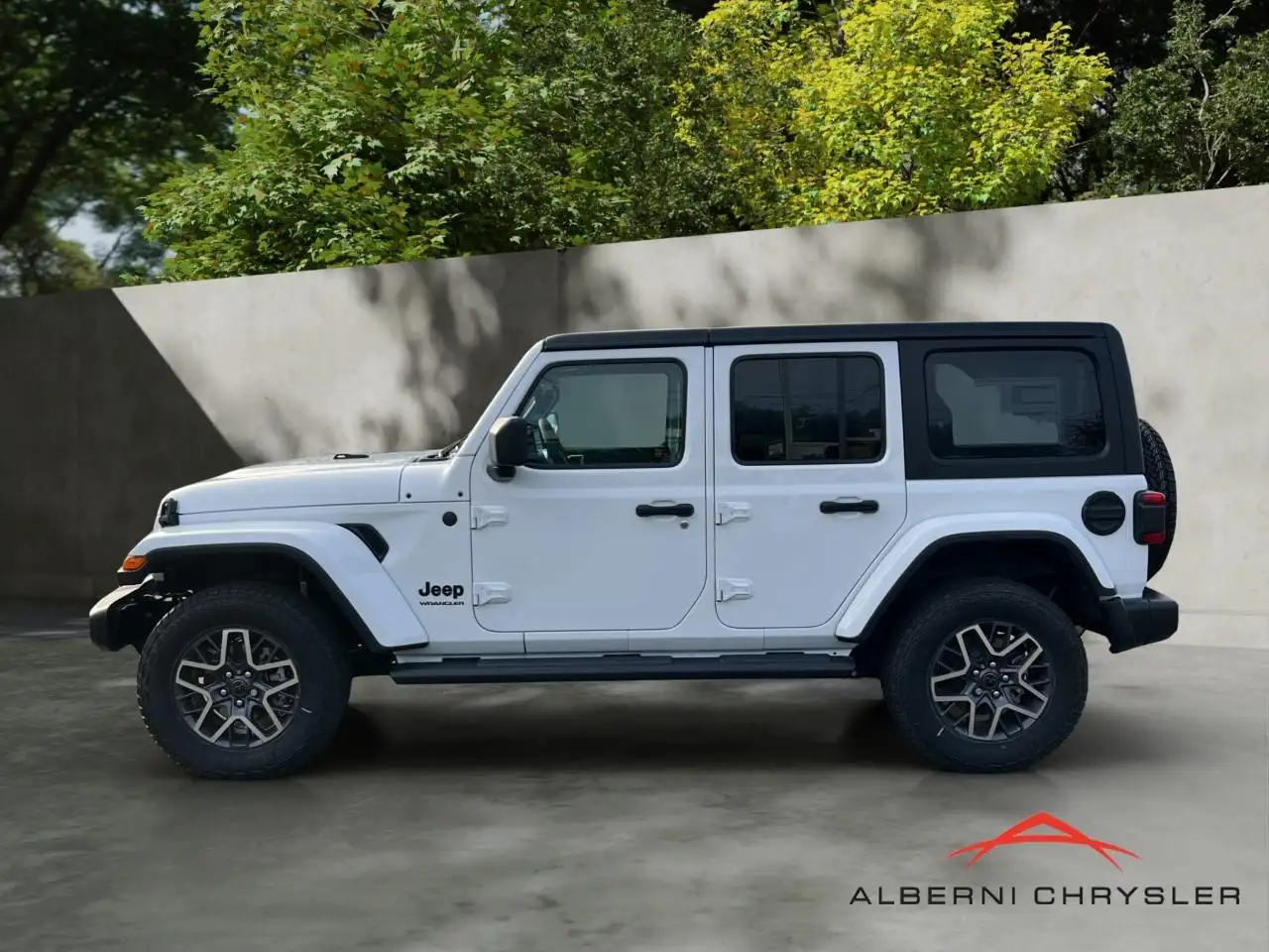 Jeep Wrangler - Image 8