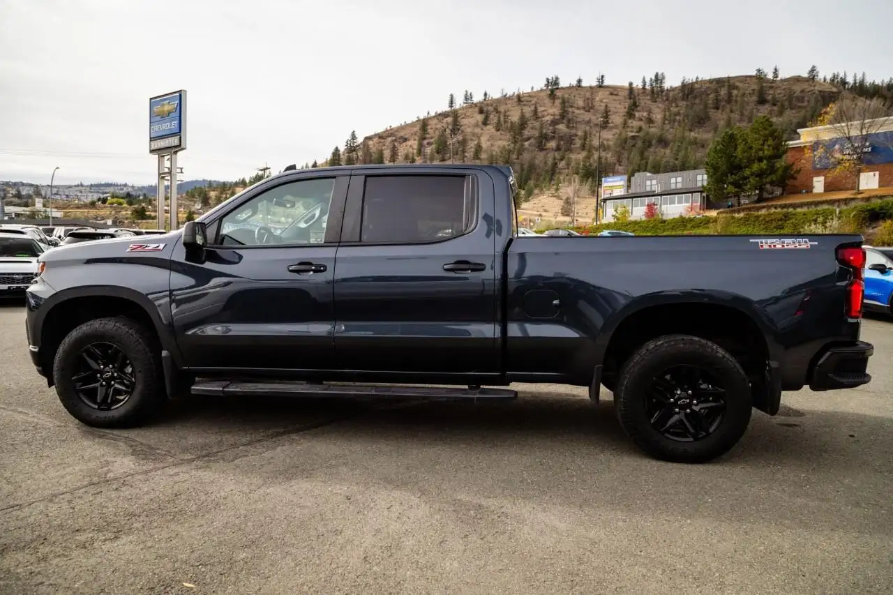 Chevrolet Silverado 1500 - Image 6