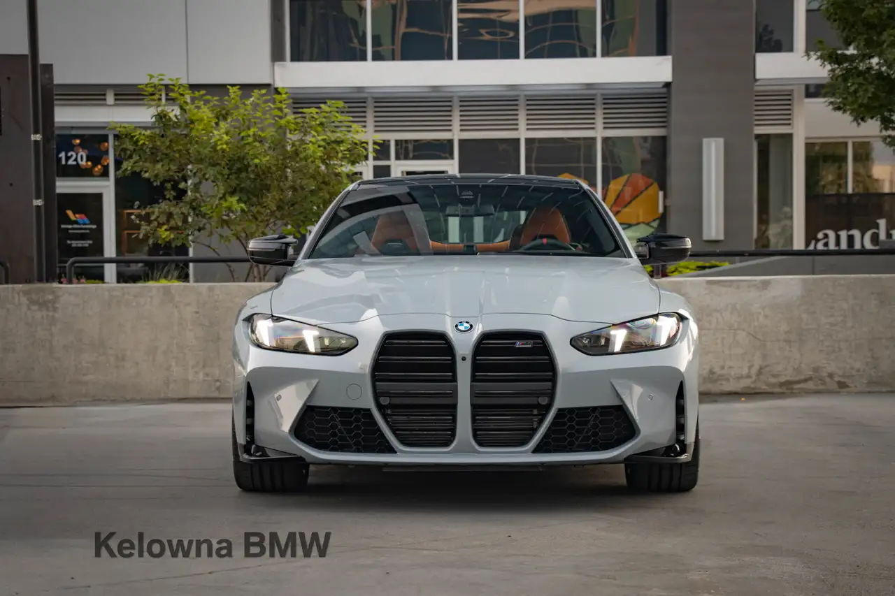 BMW M4 - Image 3