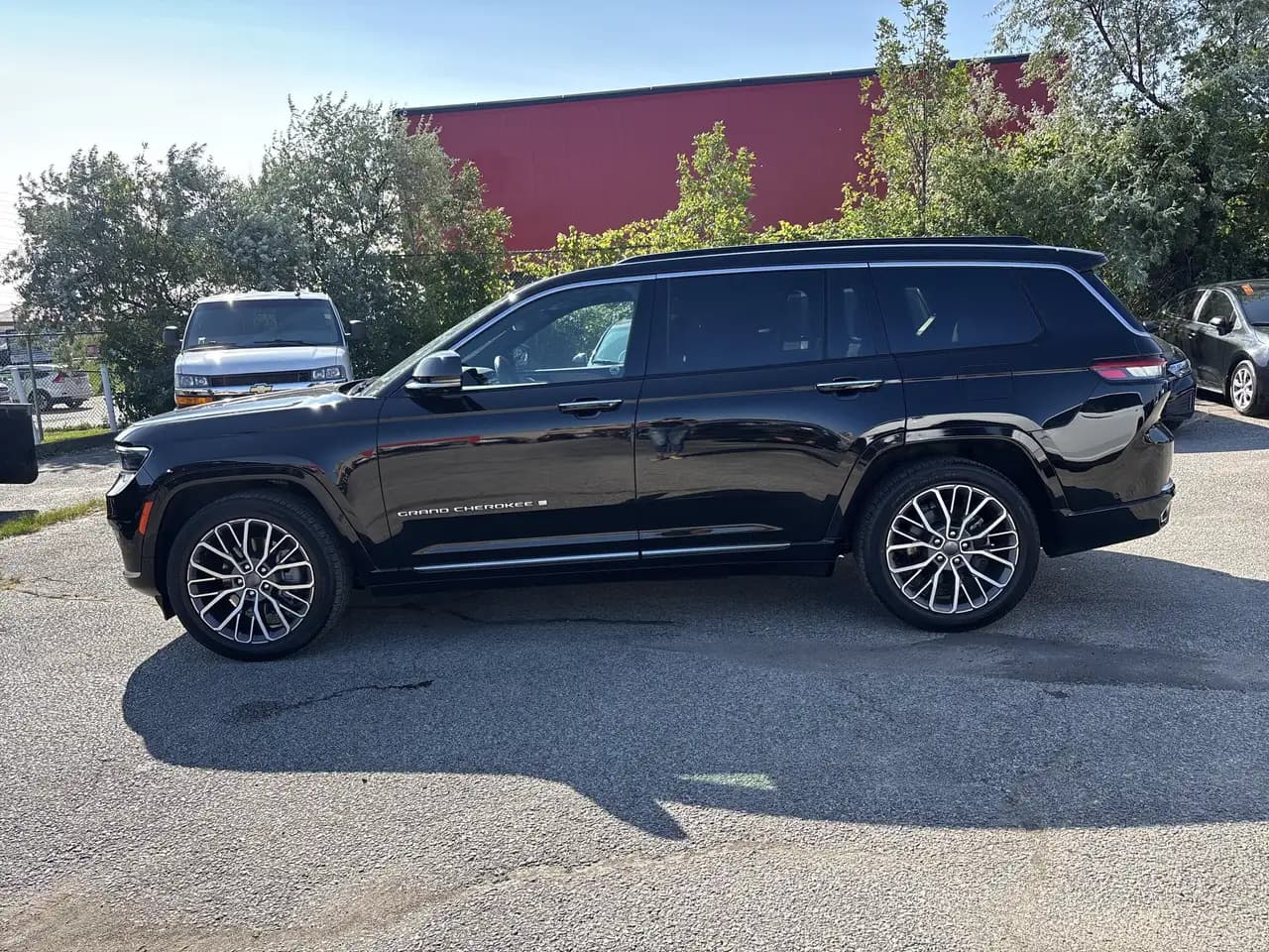 Jeep Grand Cherokee - Image 8