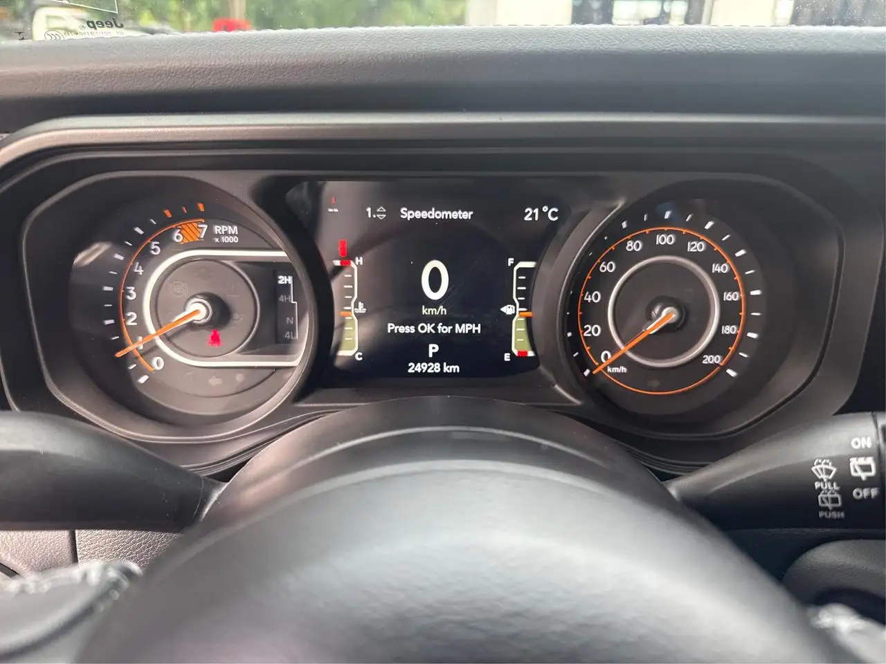 Jeep Wrangler - Image 13