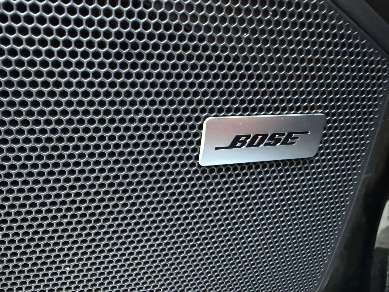 Porsche Cayenne - Image 11
