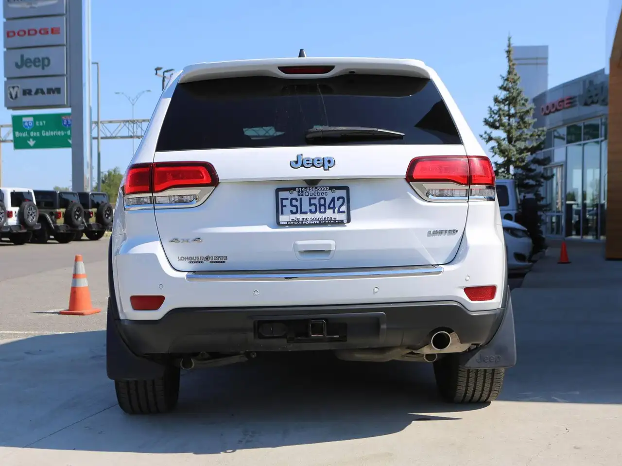 Jeep Grand Cherokee - Image 18