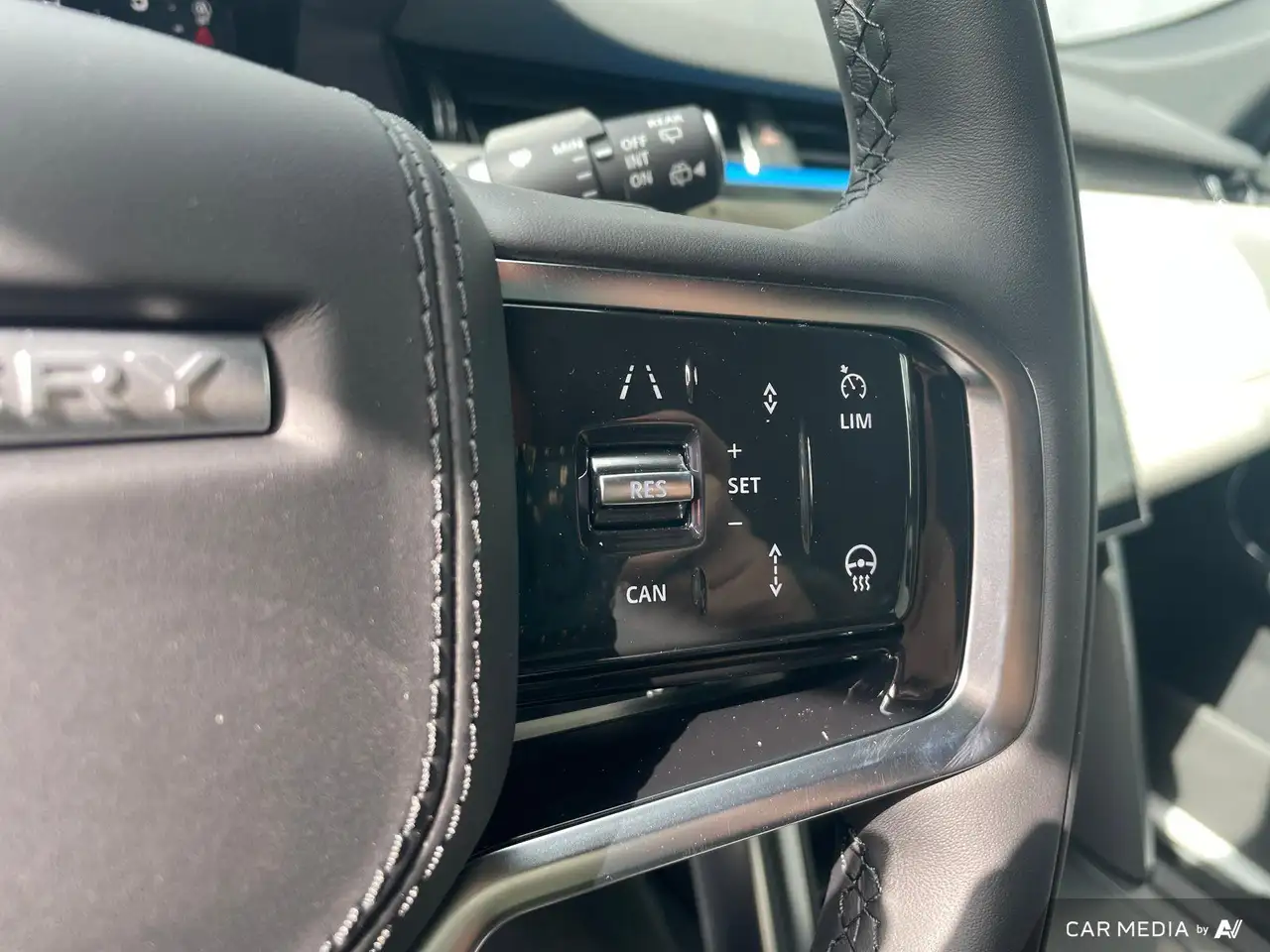 Land Rover Discovery Sport - Image 15