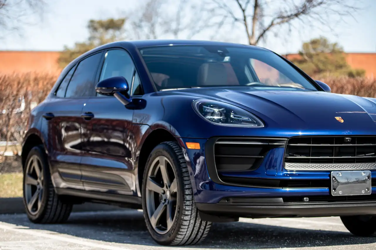 Porsche Macan - Image 12