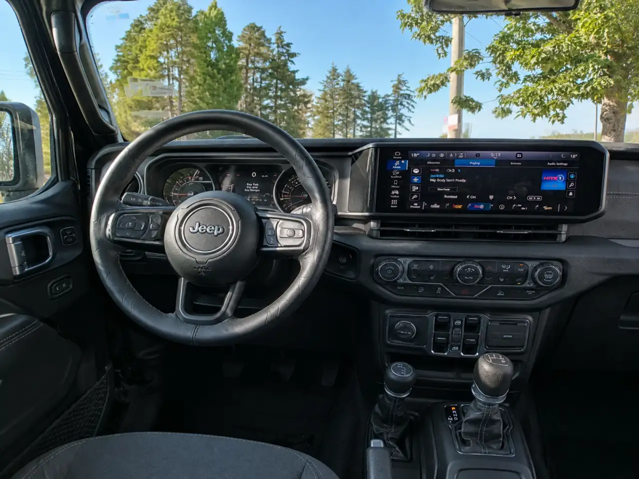 Jeep Wrangler - Image 23