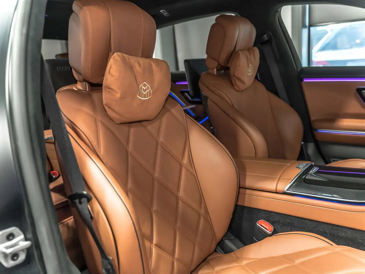 Mercedes-Benz S-Class - Image 11