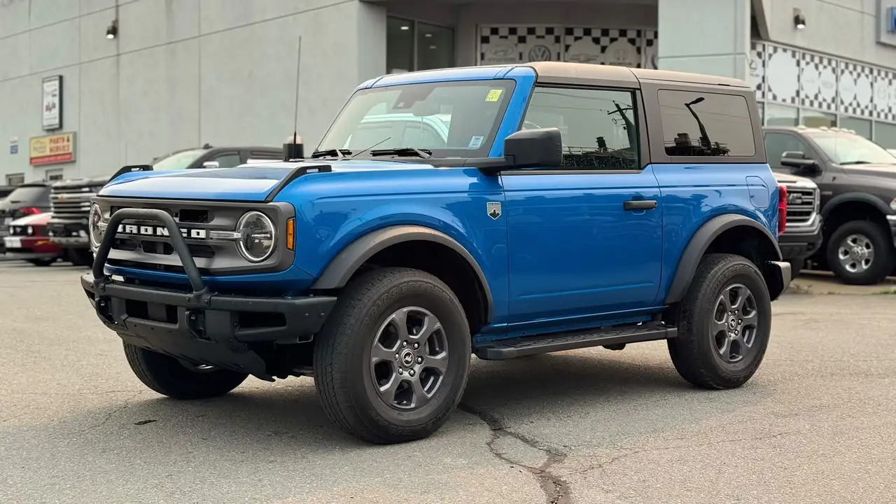 Ford Bronco - Image 2