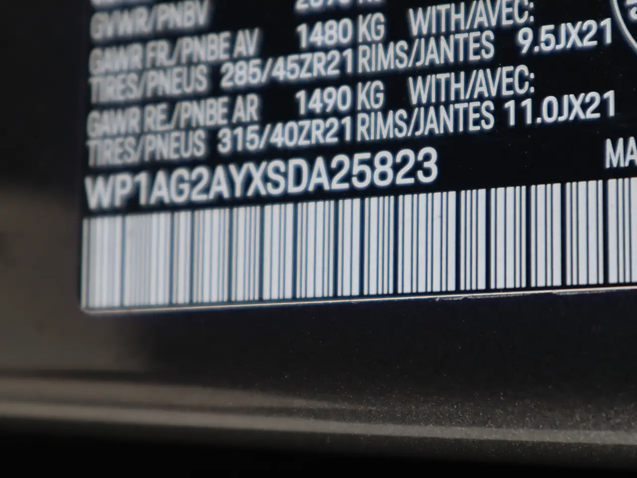 Porsche Cayenne - Image 33