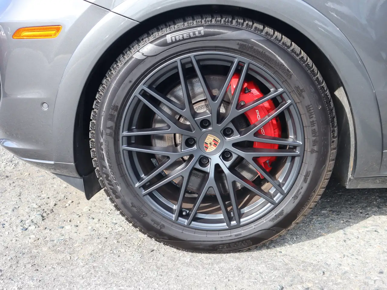Porsche Cayenne - Image 28