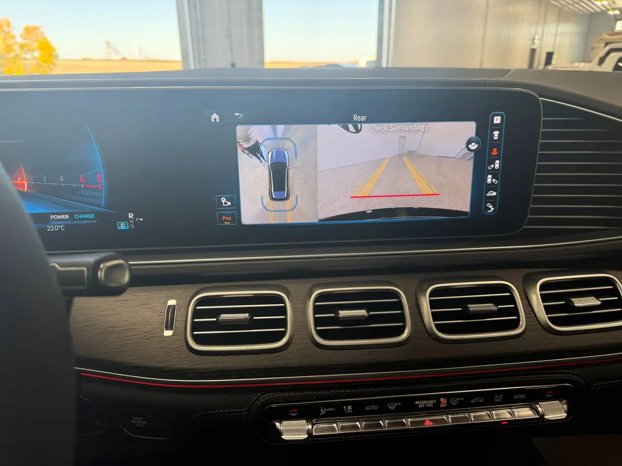 Mercedes-Benz GLE - Image 15