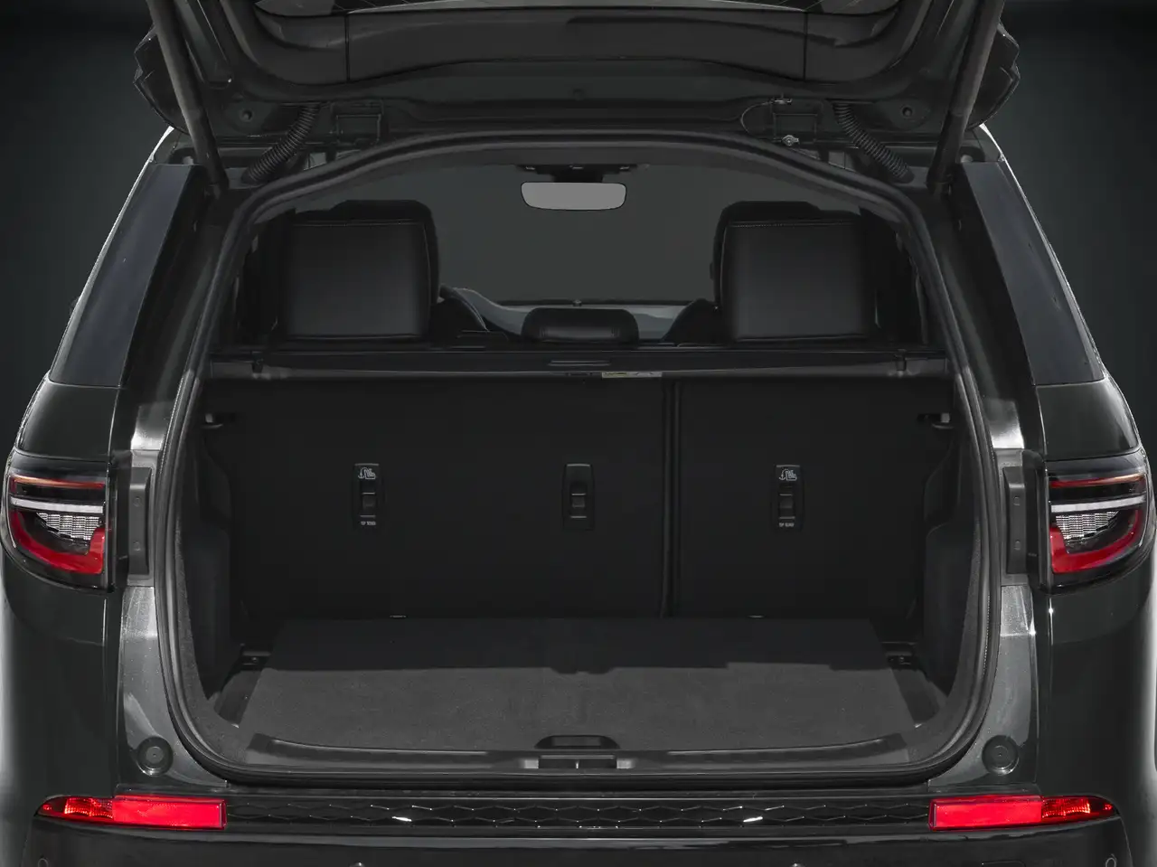 Land Rover Discovery Sport - Image 19