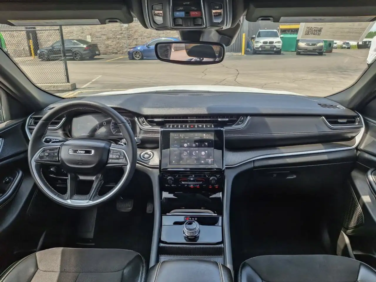 Jeep Grand Cherokee - Image 26