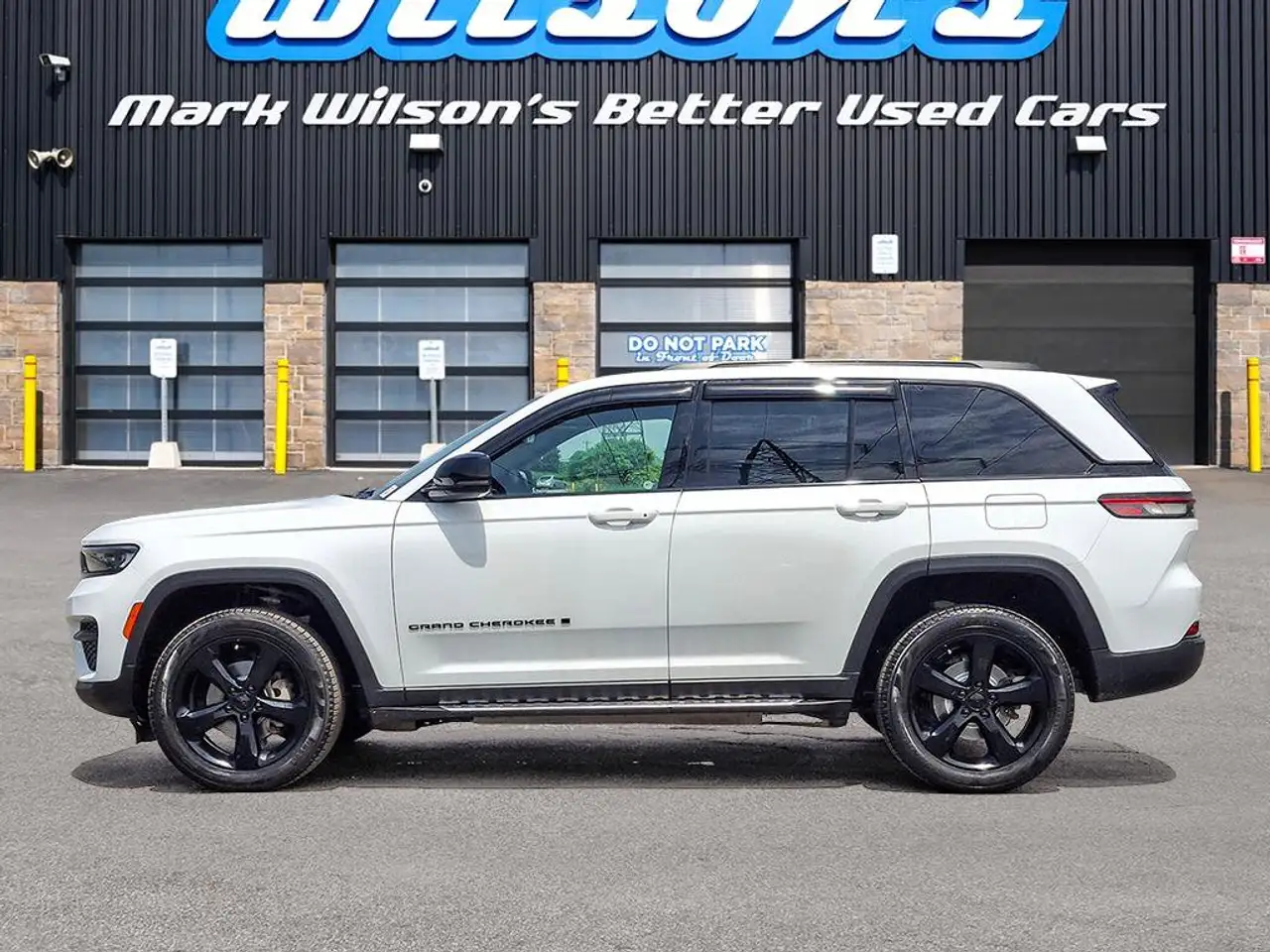 Jeep Grand Cherokee - Image 2