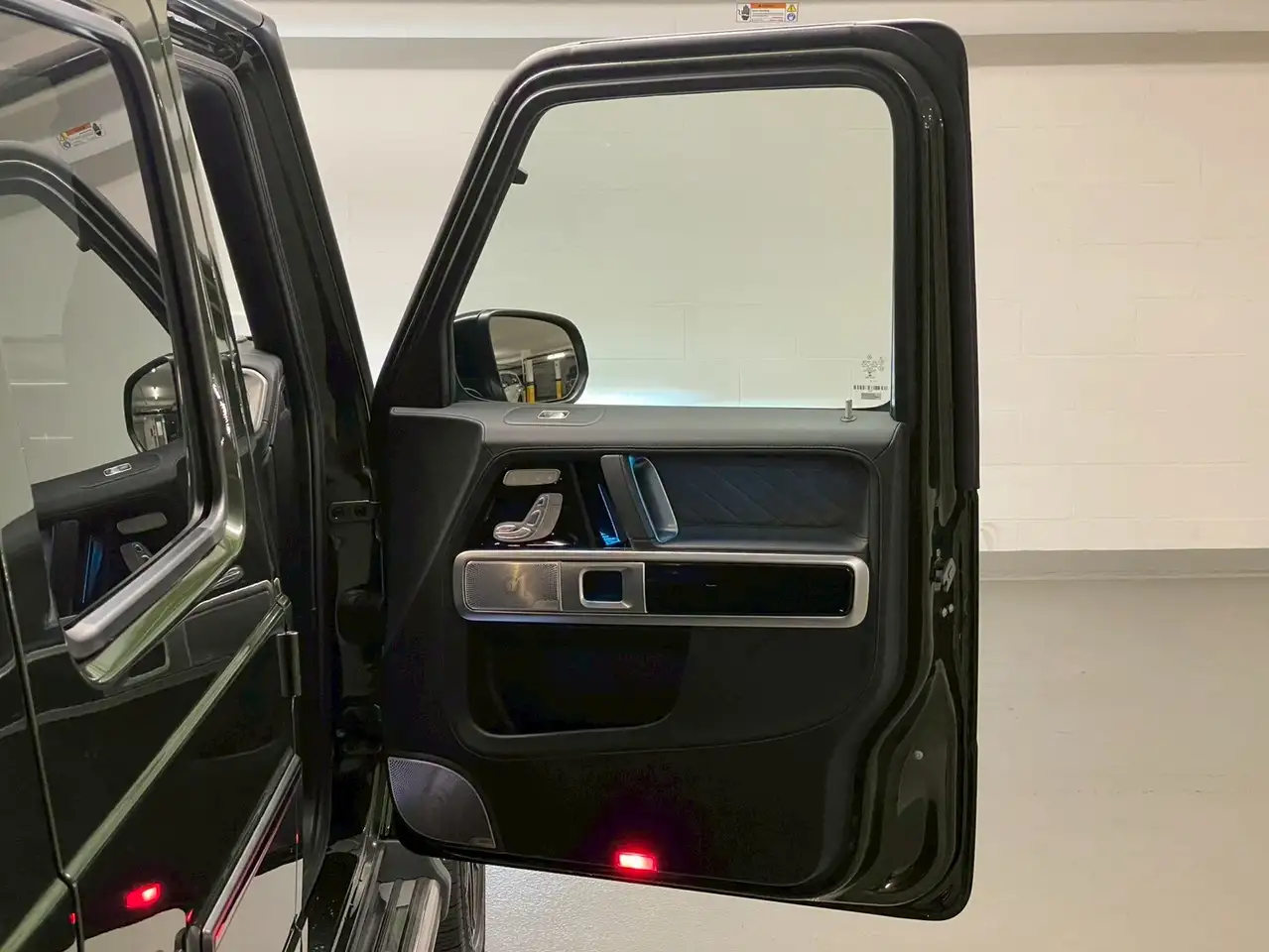 Mercedes-Benz G-Class - Image 24