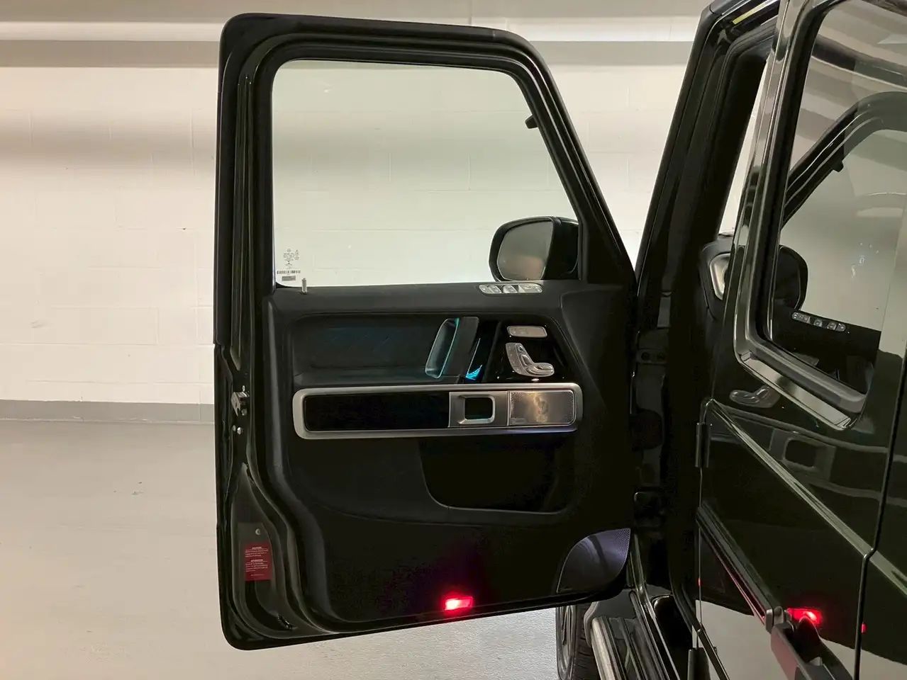 Mercedes-Benz G-Class - Image 21