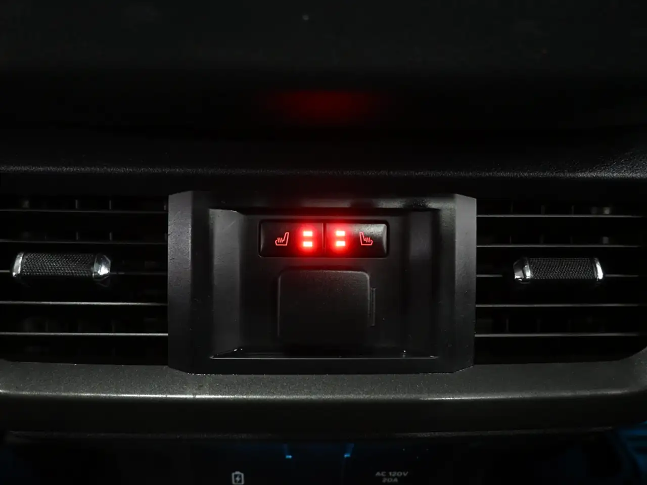 Ford F-150 - Image 26
